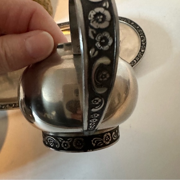 Vintage 1970’s Oneida 18/8 Stainless Steel Sugar & Creamer Set w Tray - Picture 9 of 13